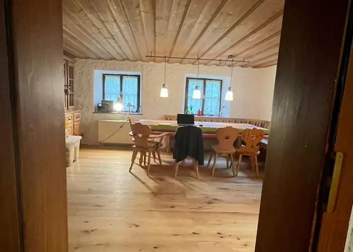 Eckhuetteins *